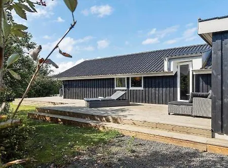 40582-juelsminde-pot-strandby-263 Holiday home *